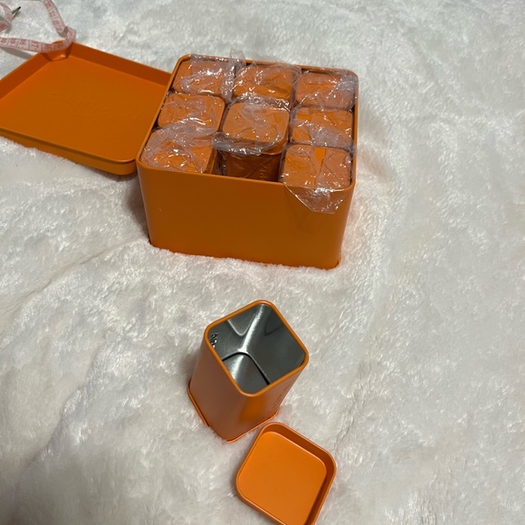 Teaopia tea tin canister - Picture 1 of 4